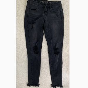 Black American Eagle low rise ripped jeans size 2